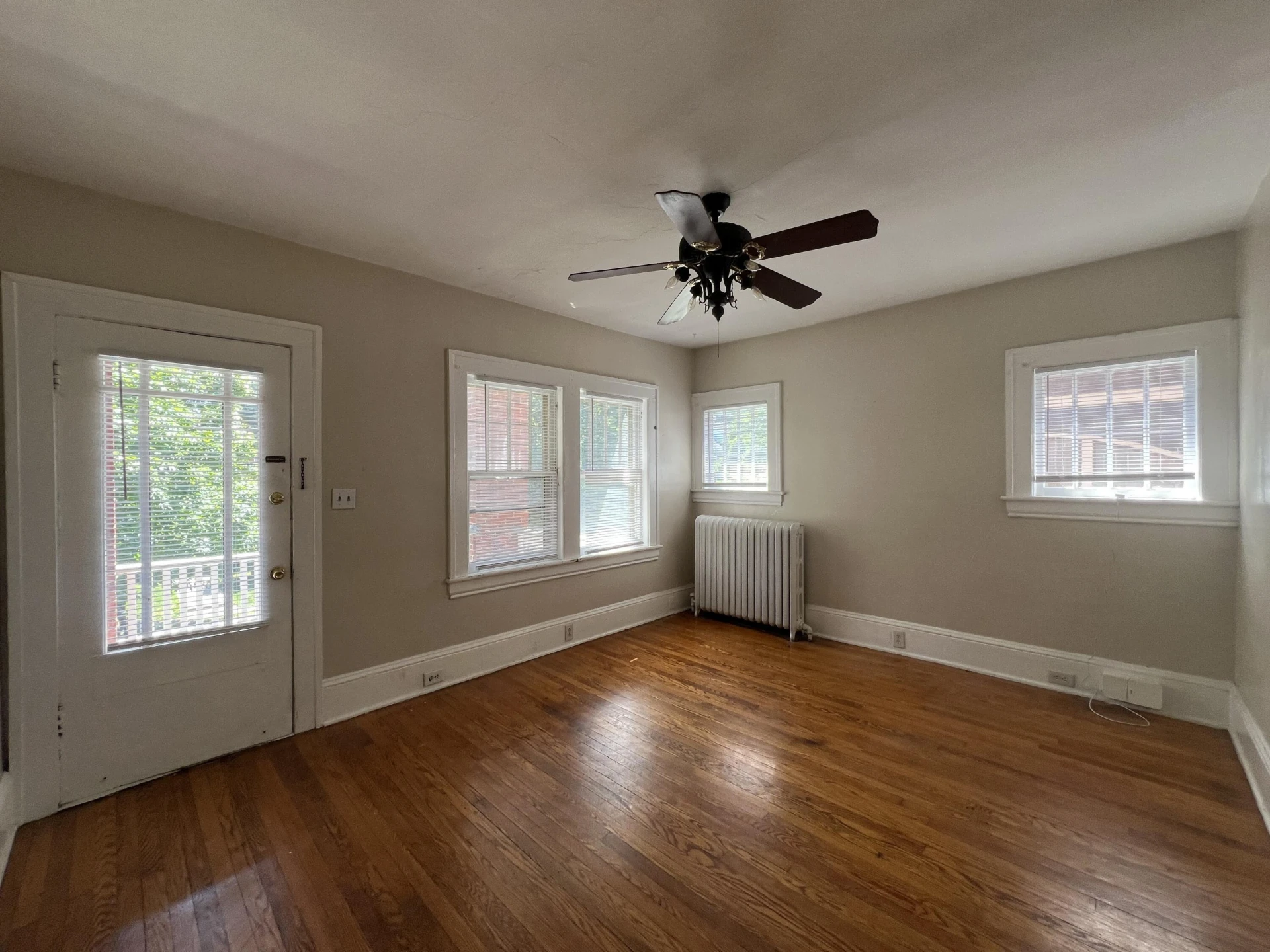 2011 Denniston AVE - Photo 8