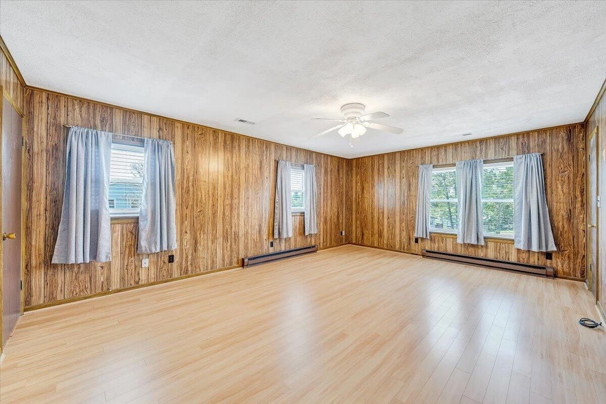 1079 Mildred ST - Photo 21