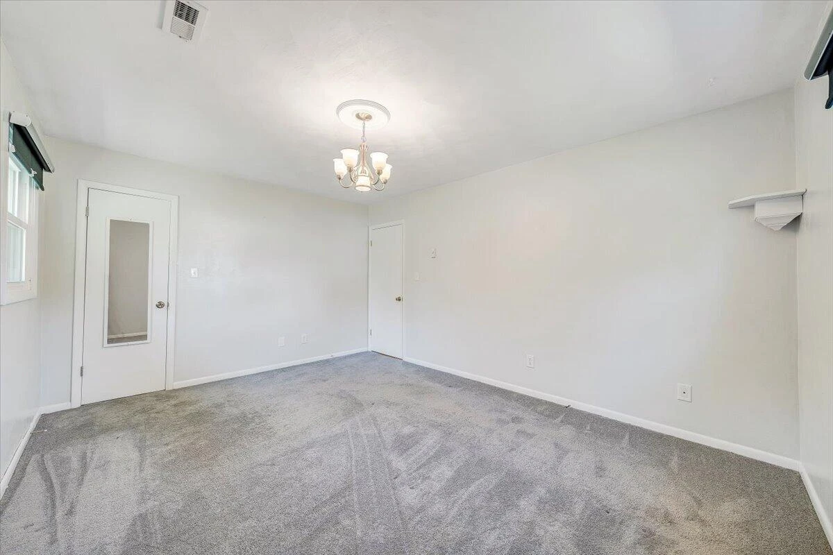 1079 Mildred ST - Photo 27