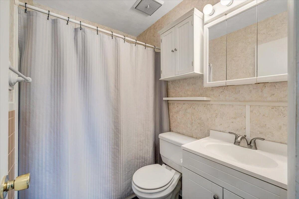 1079 Mildred ST - Photo 31