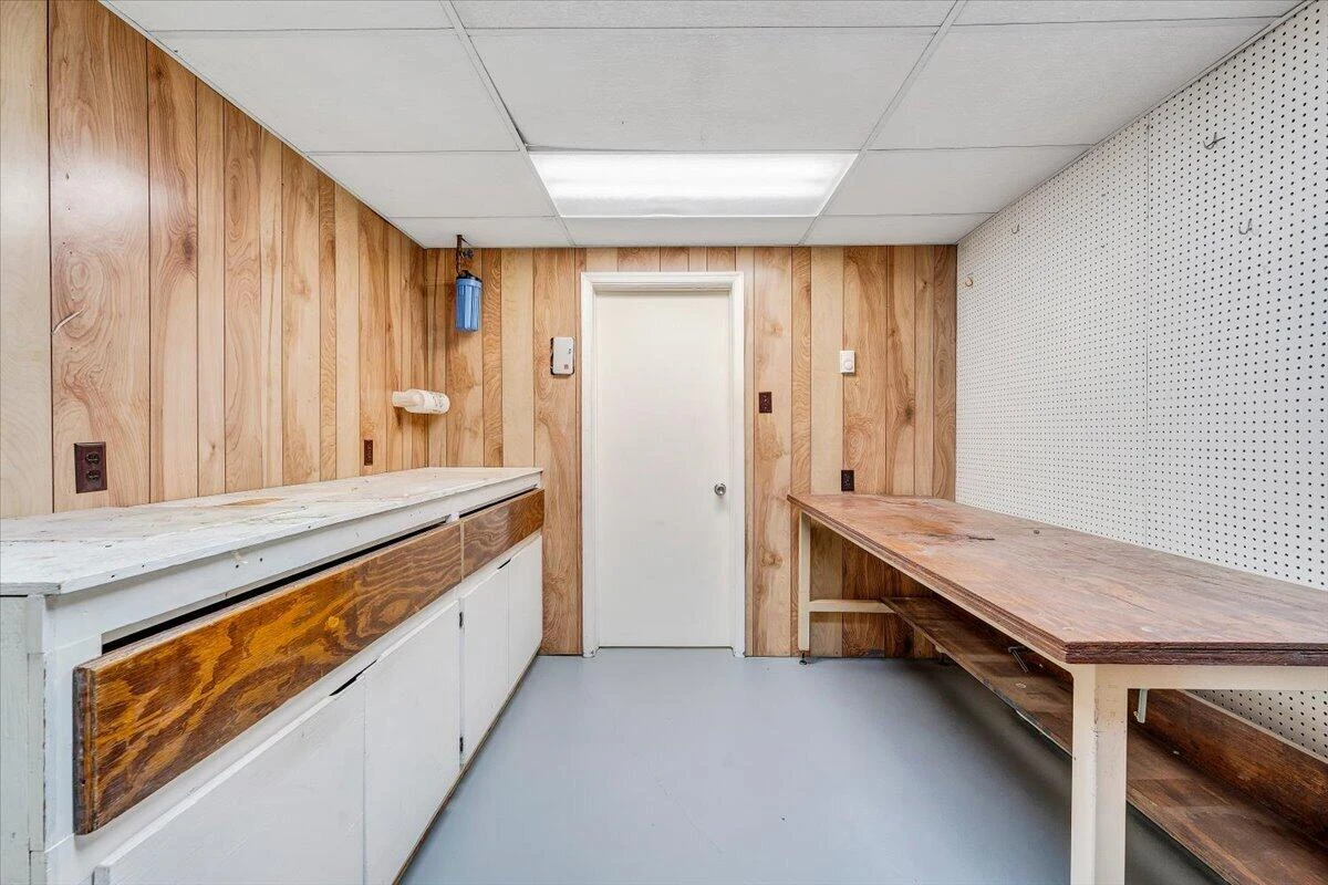 1079 Mildred ST - Photo 38