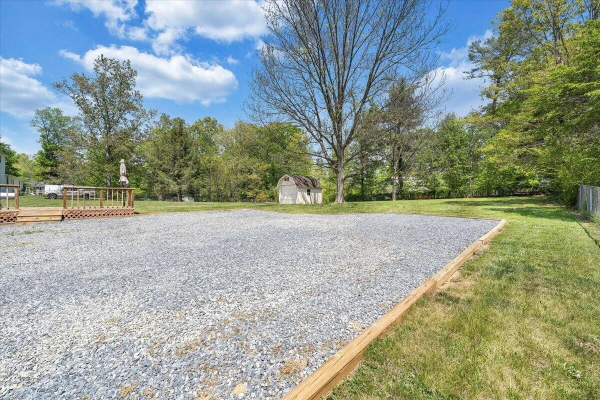 1079 Mildred ST - Photo 44