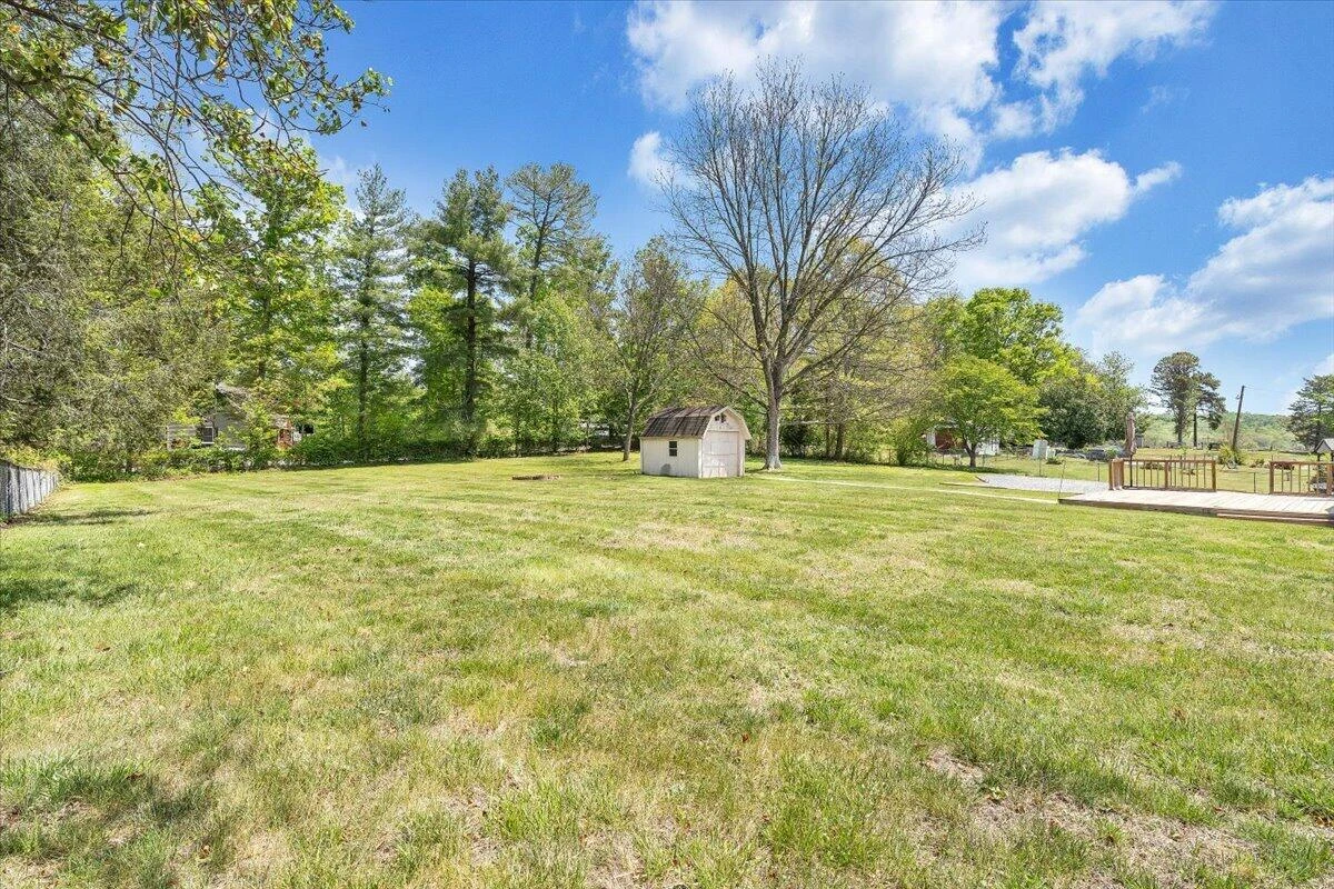 1079 Mildred ST - Photo 46