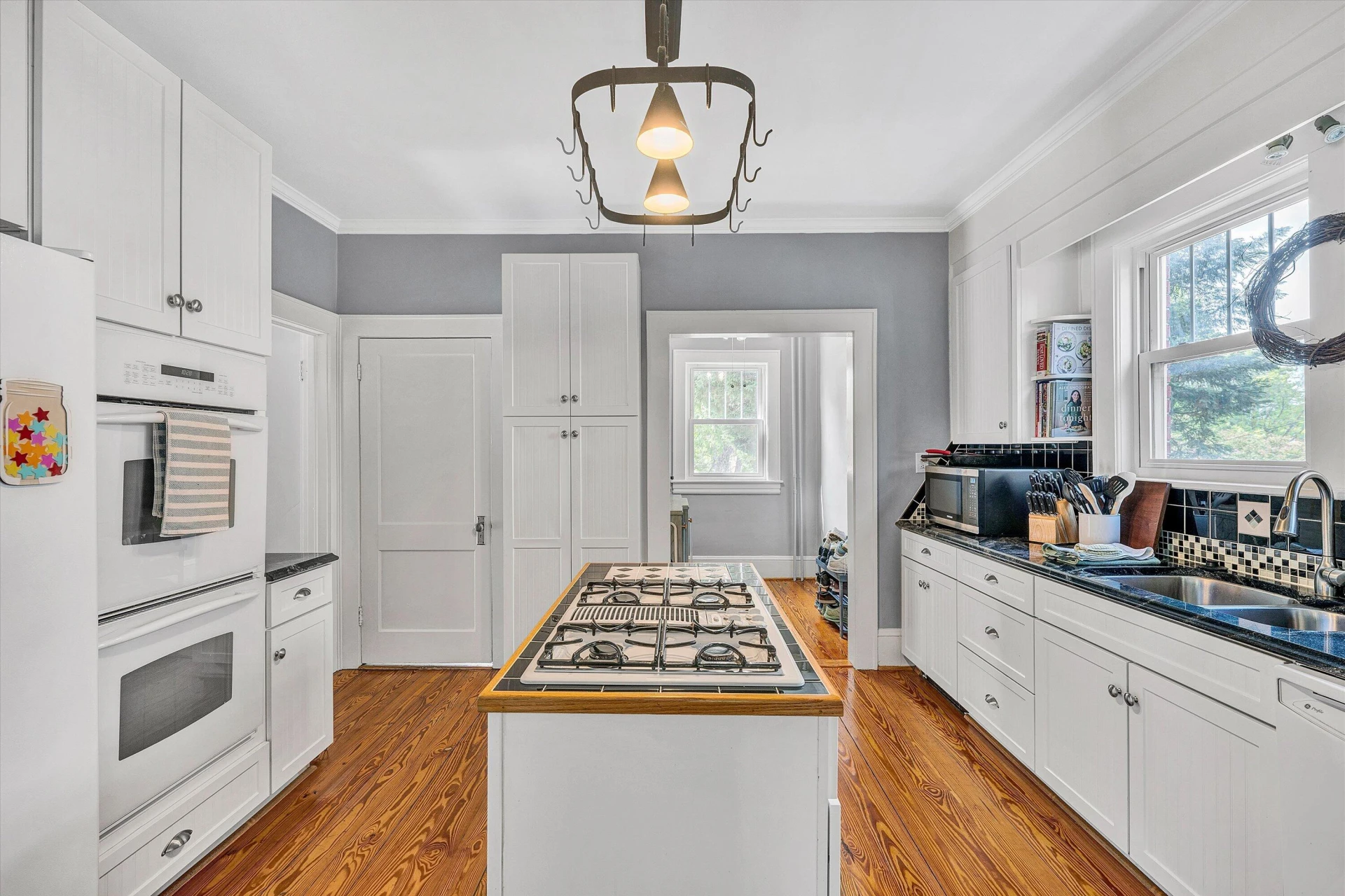 1912 Bluemont AVE - Photo 17