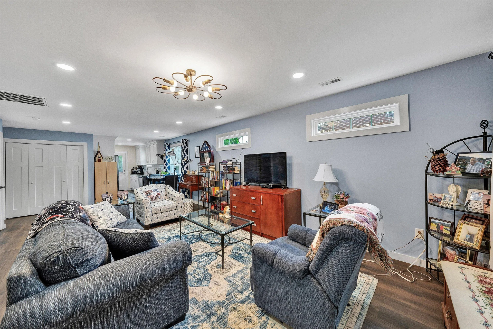 321 Craig AVE - Photo 8