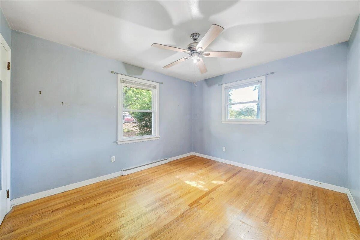 4852 Autumn LN - Photo 13