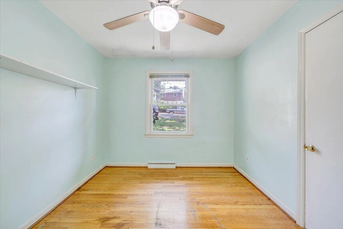 4852 Autumn LN - Photo 15