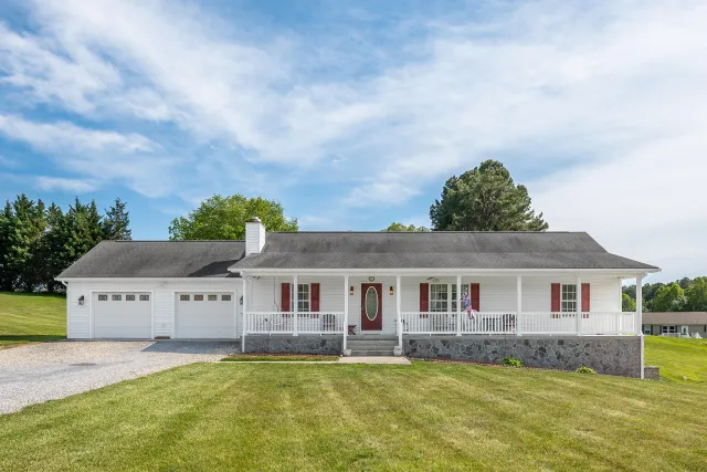 1068 Oakwood Knolls DR, Bedford, VA, 24523