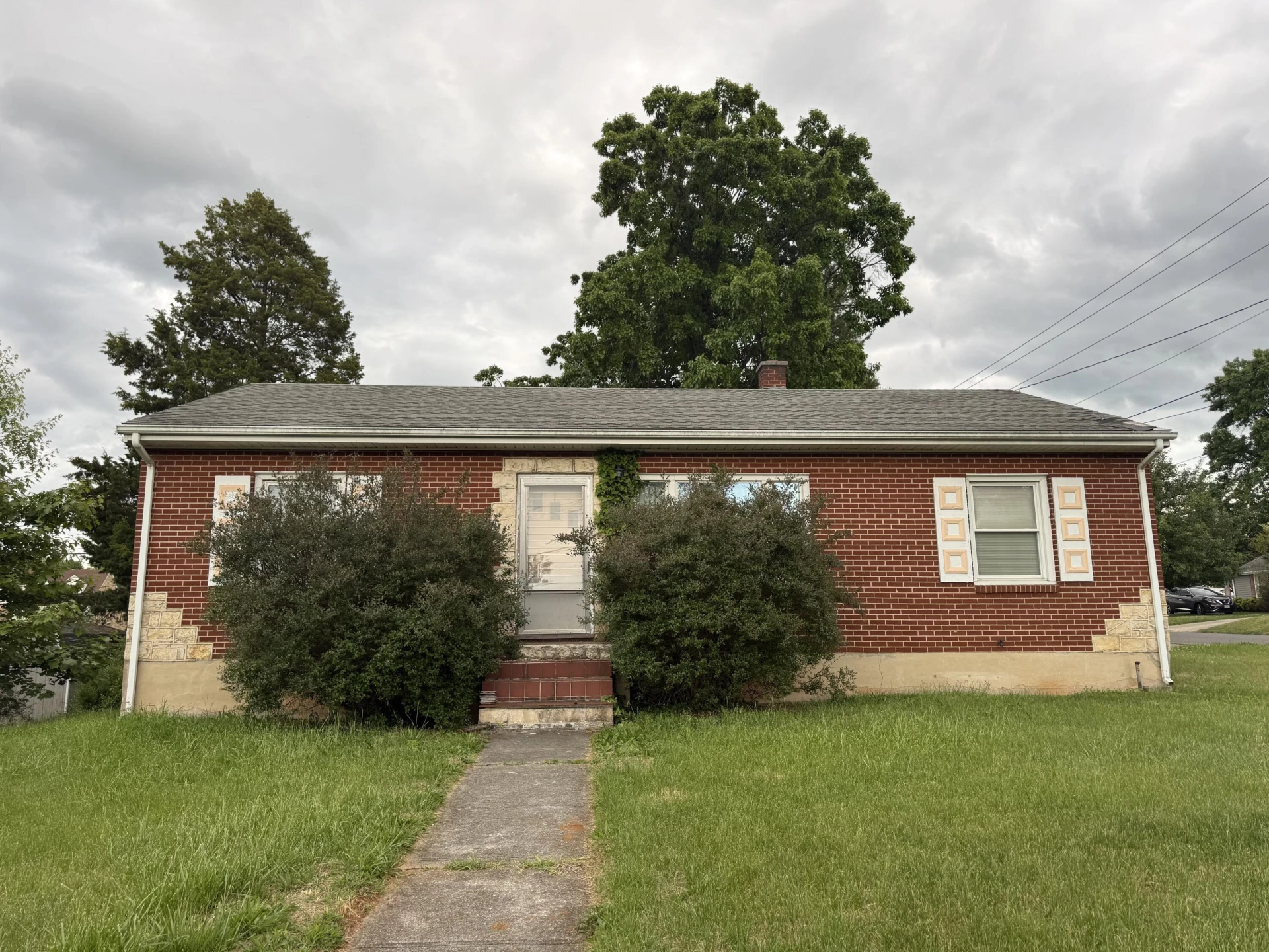 2601 Ravenwood AVE