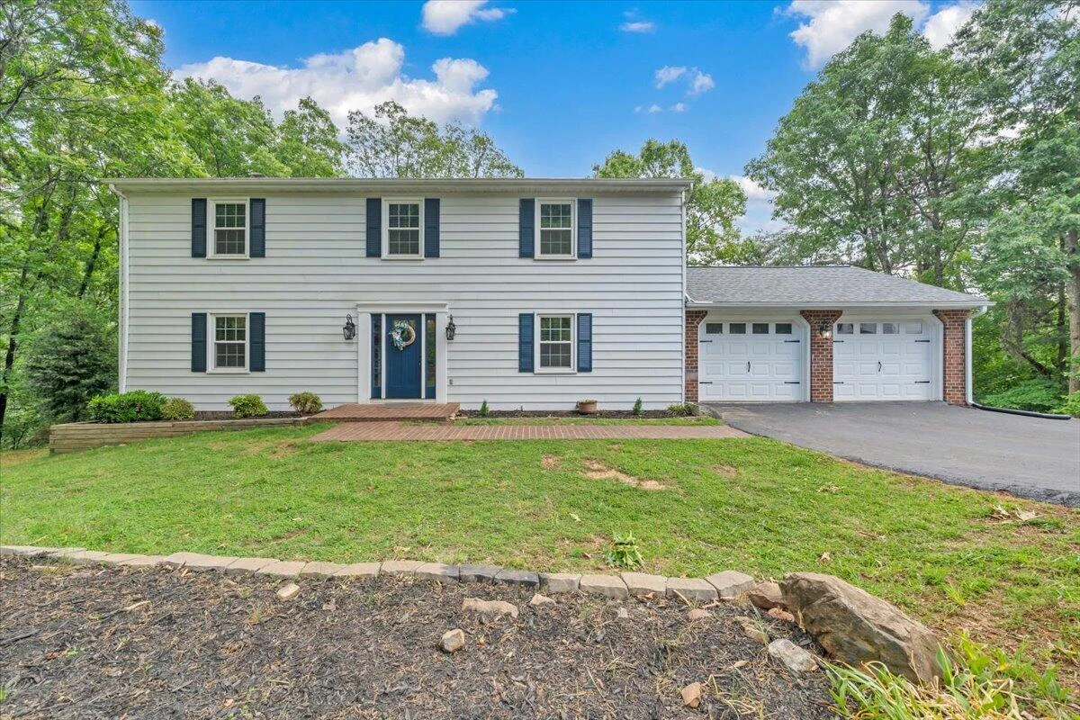 2704 Summit Ridge RD