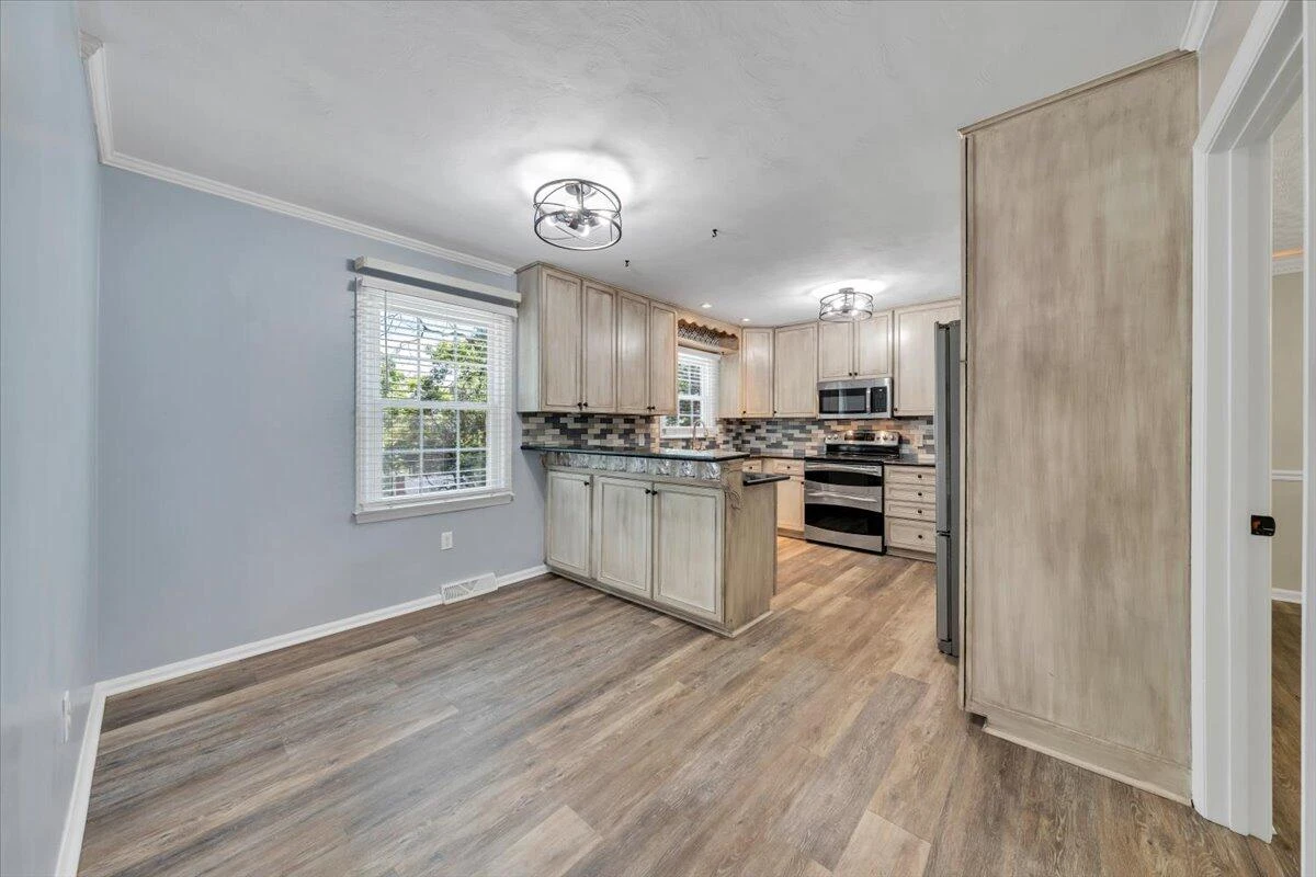 2704 Summit Ridge RD - Photo 12