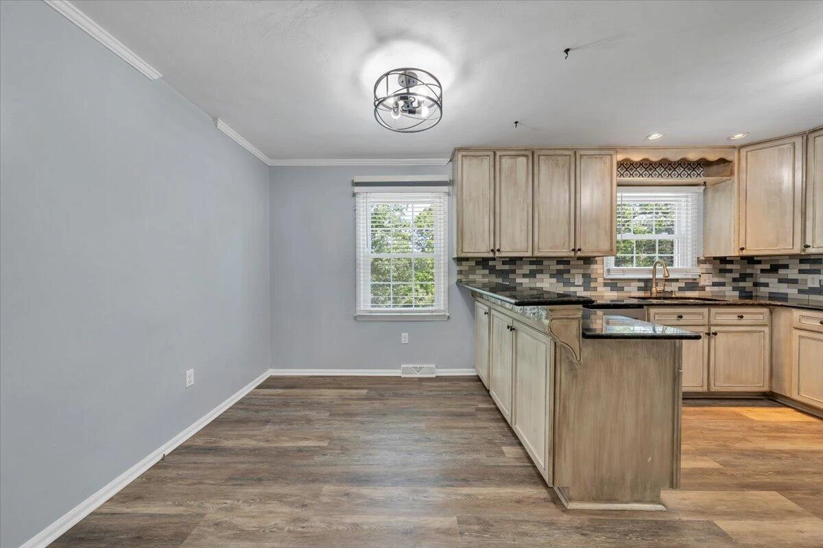 2704 Summit Ridge RD - Photo 13