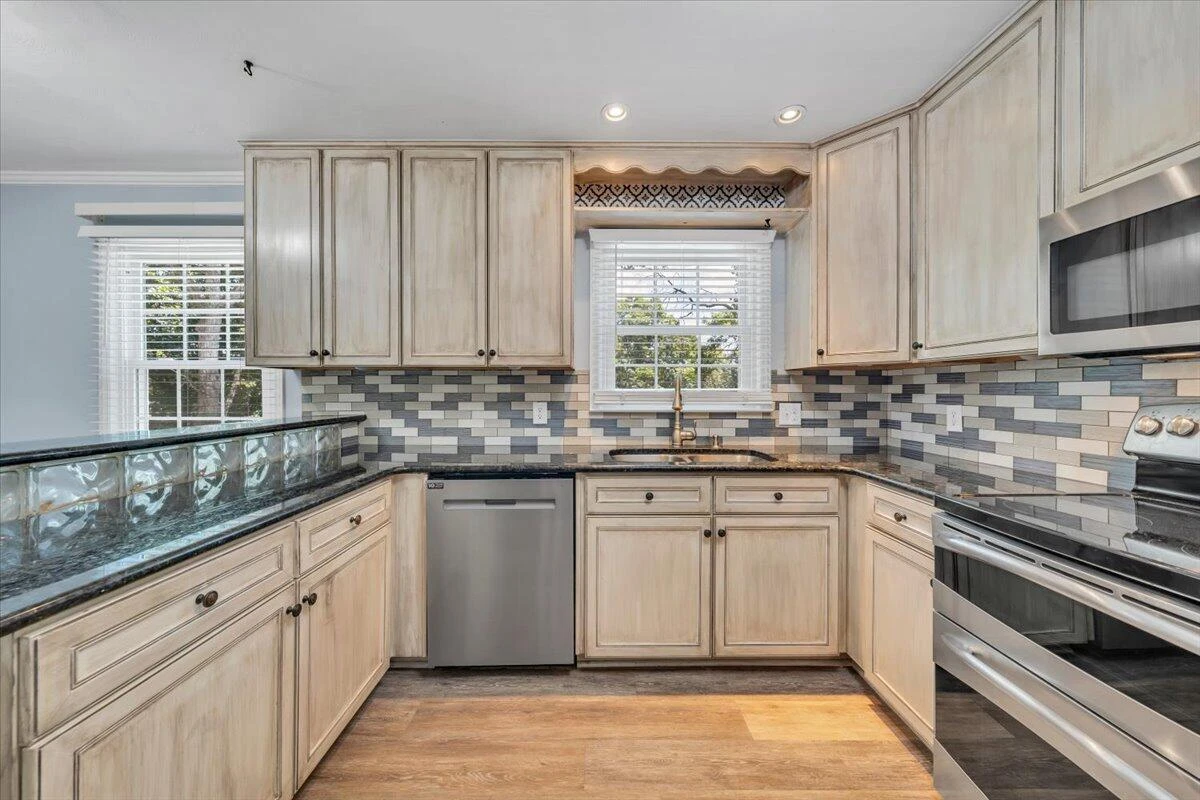 2704 Summit Ridge RD - Photo 17