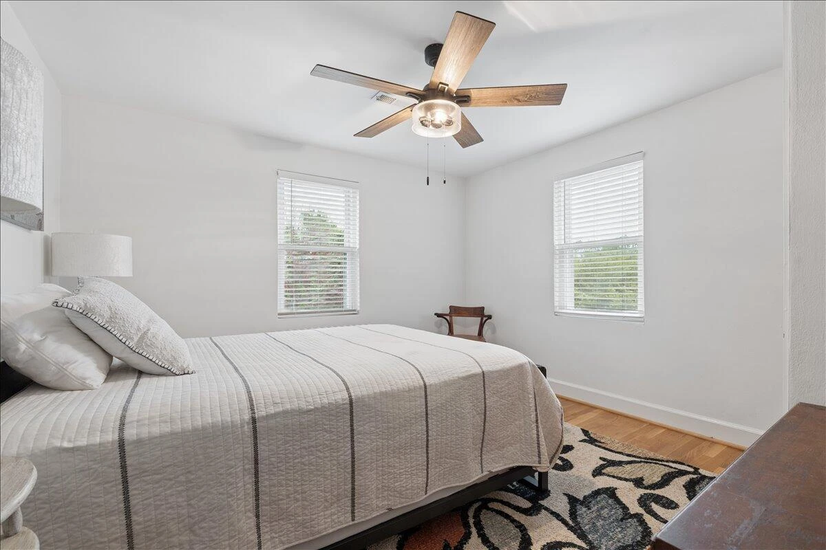 720 Vine ST - Photo 21