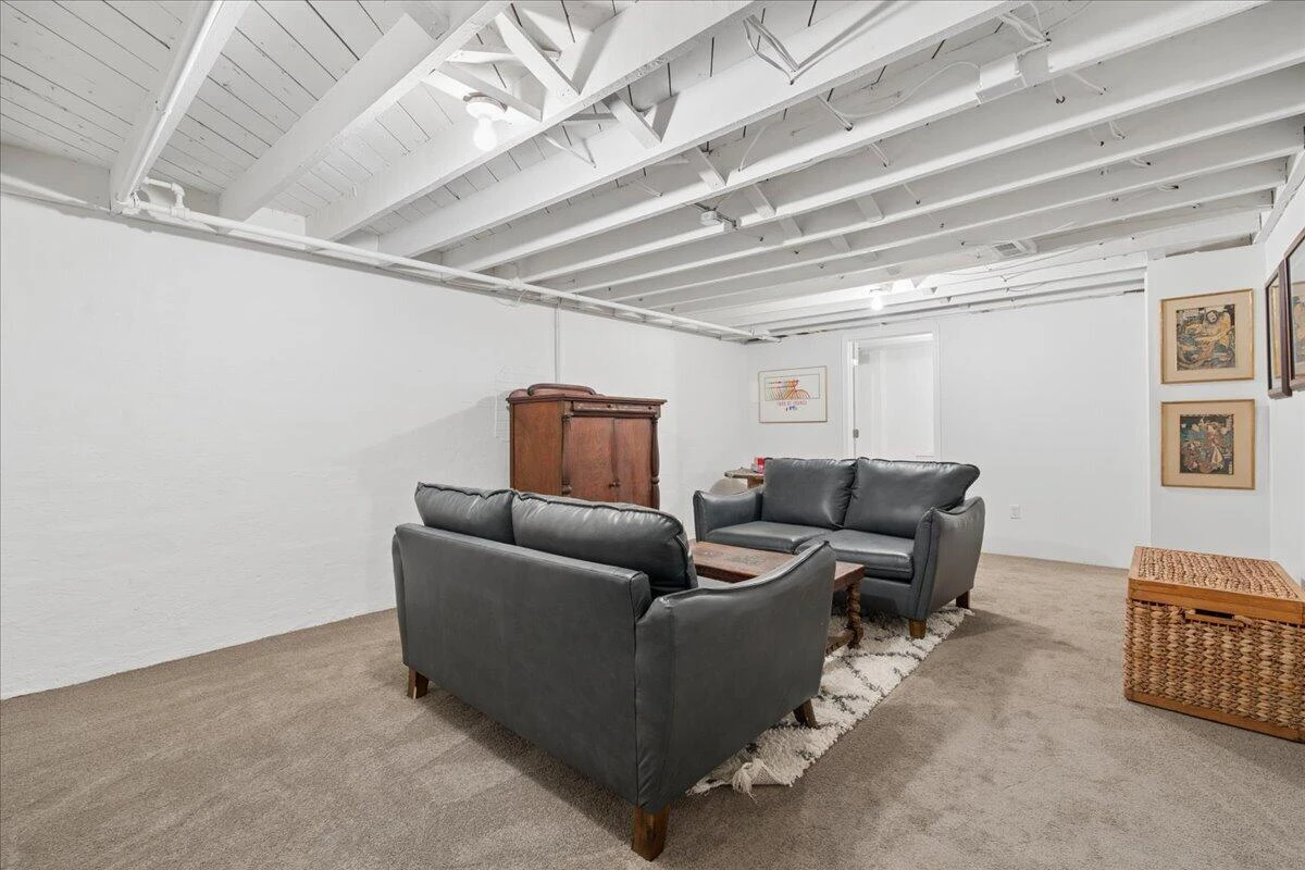 720 Vine ST - Photo 26