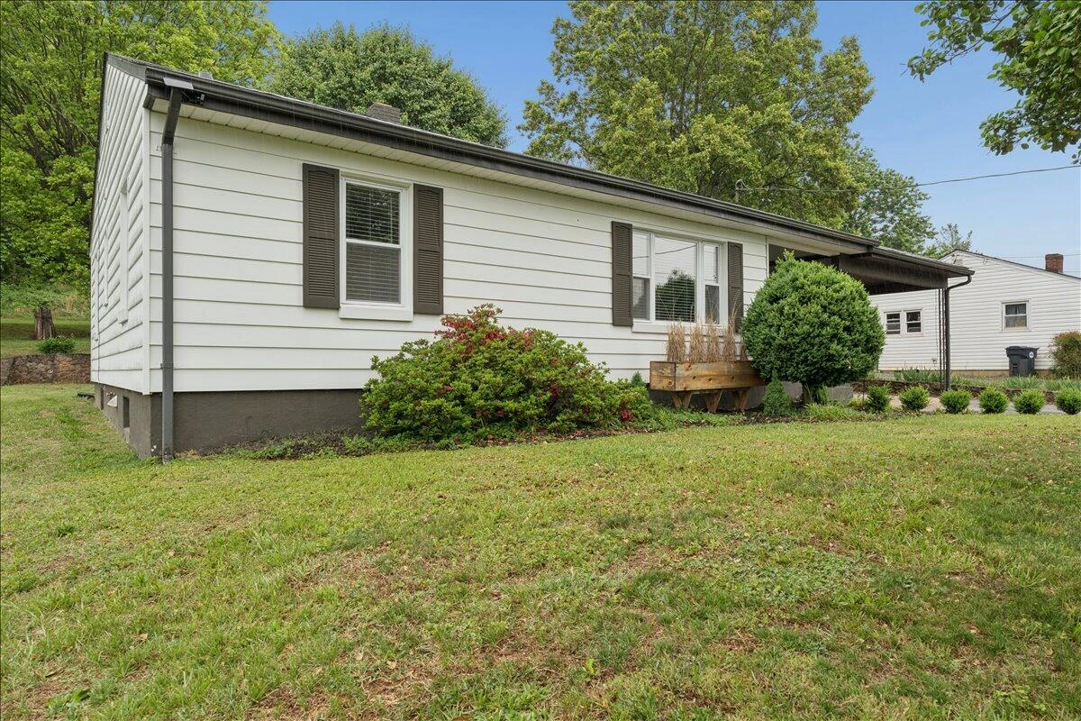 720 Vine ST - Photo 37