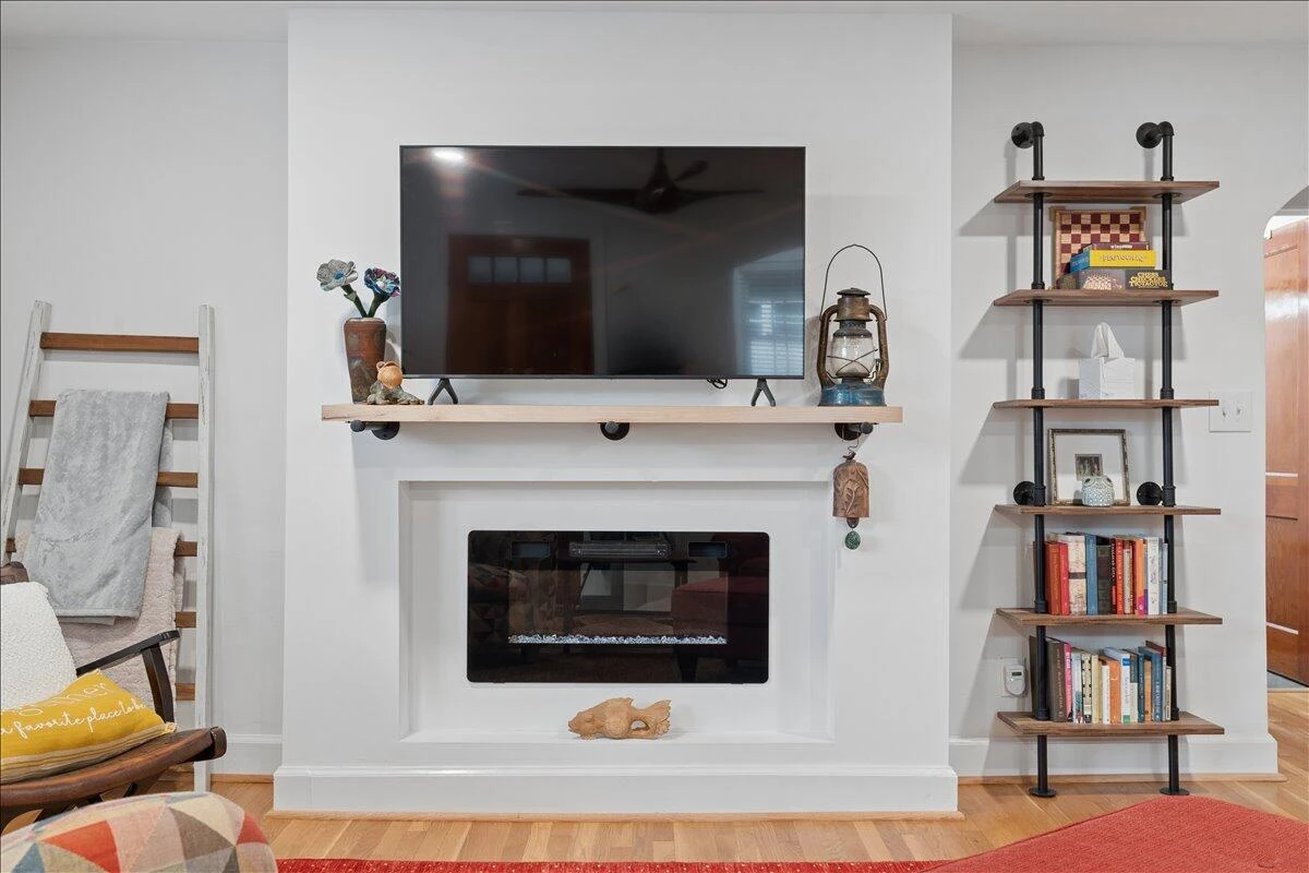 720 Vine ST - Photo 8