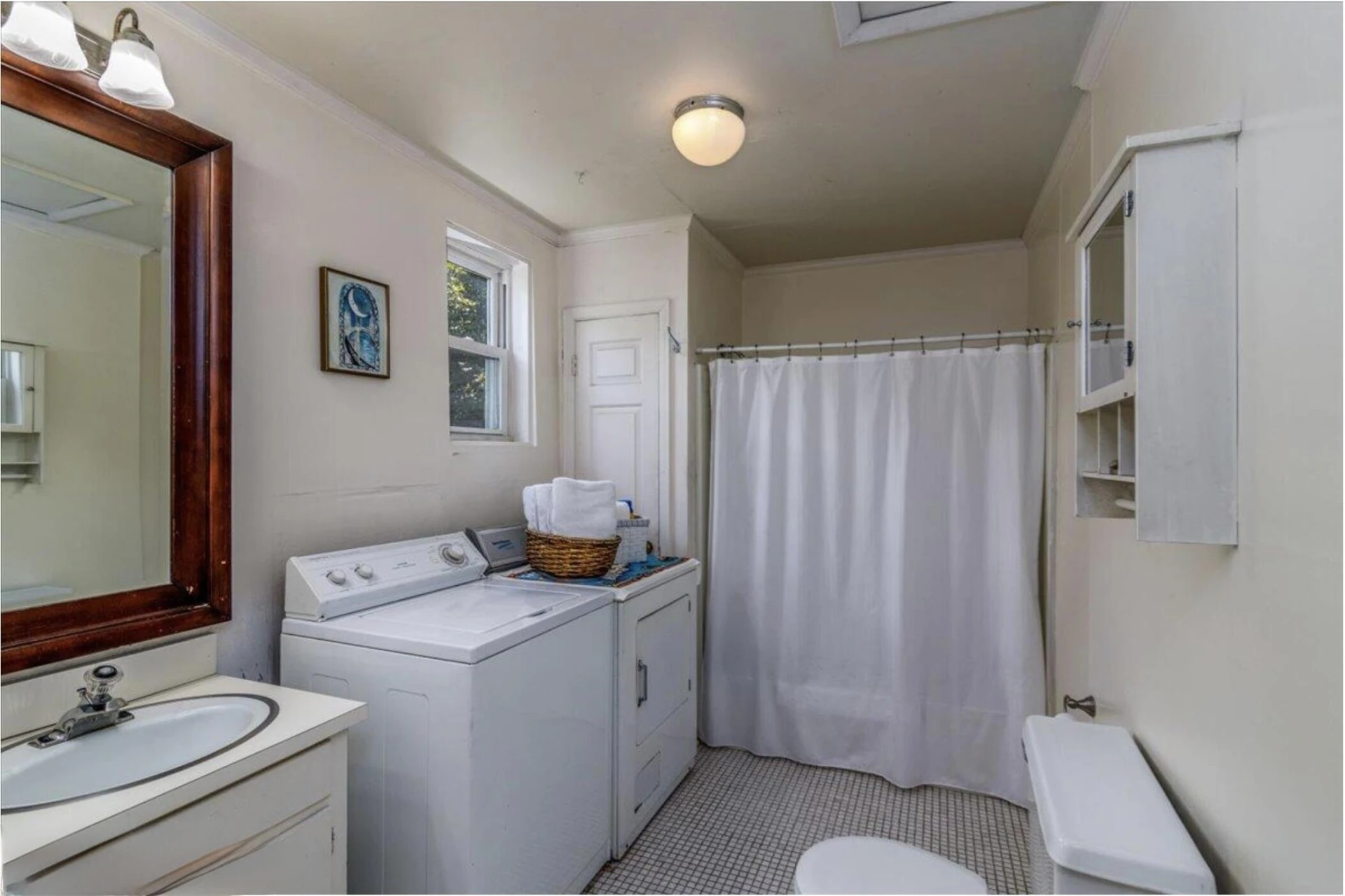 2202 Broadway AVE - Photo 16
