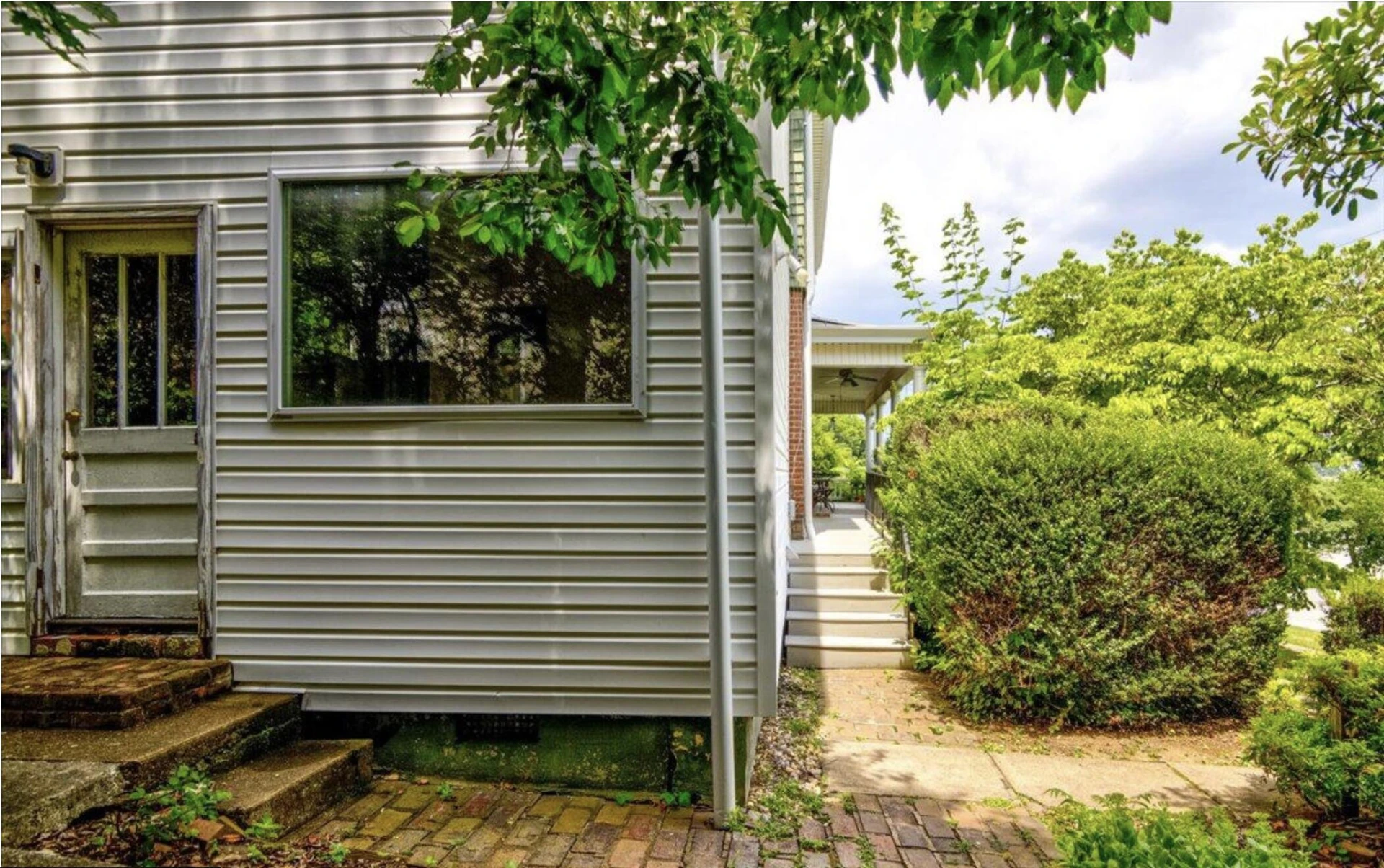2202 Broadway AVE - Photo 33