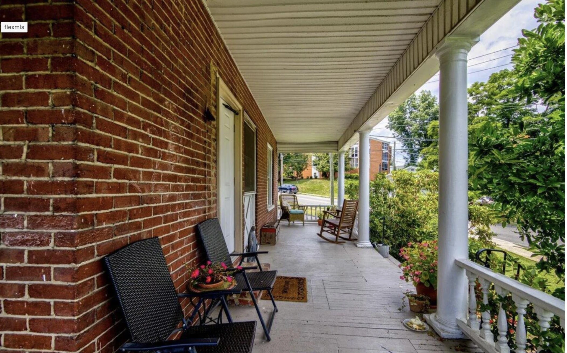 2202 Broadway AVE - Photo 4