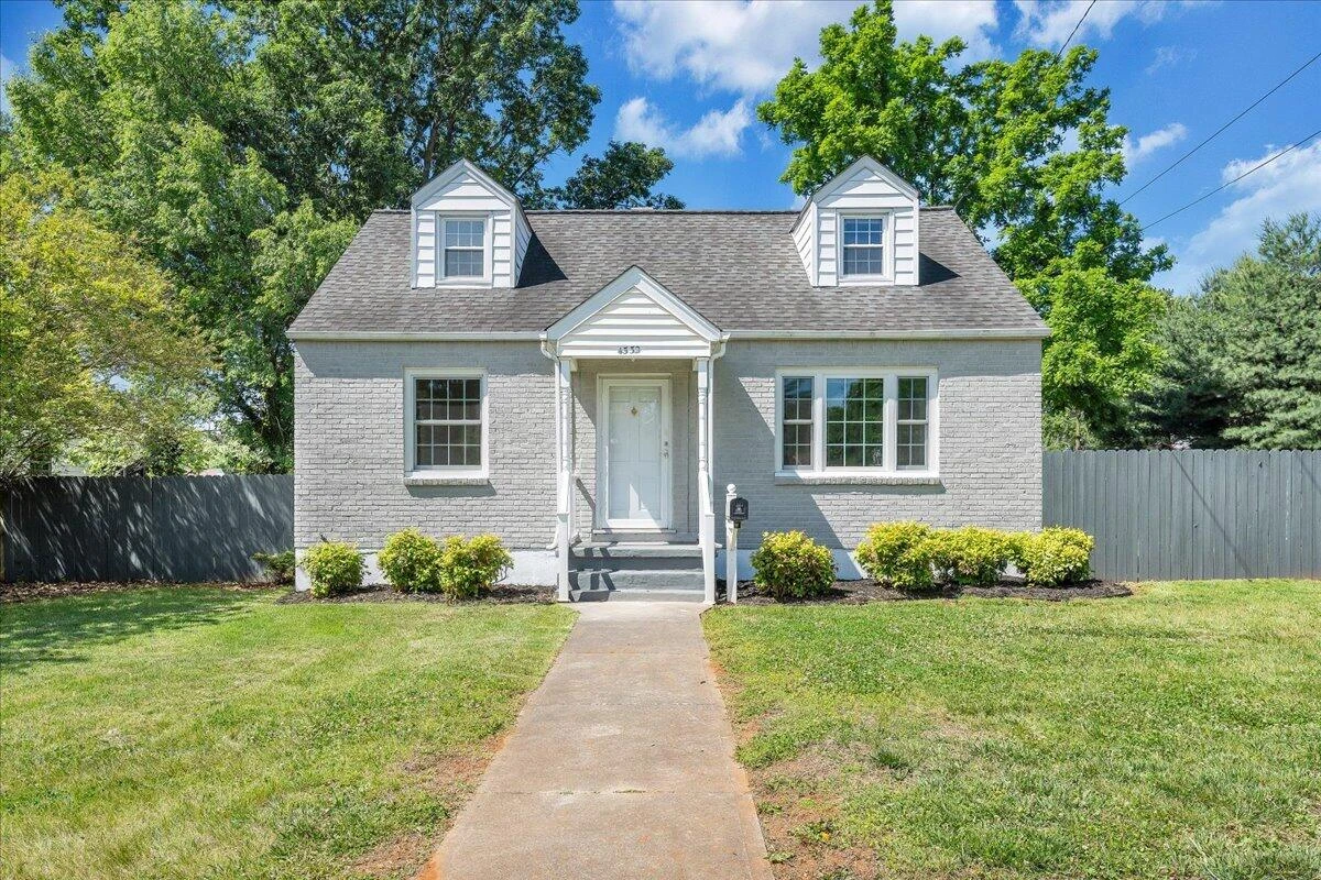 4532 Eden DR