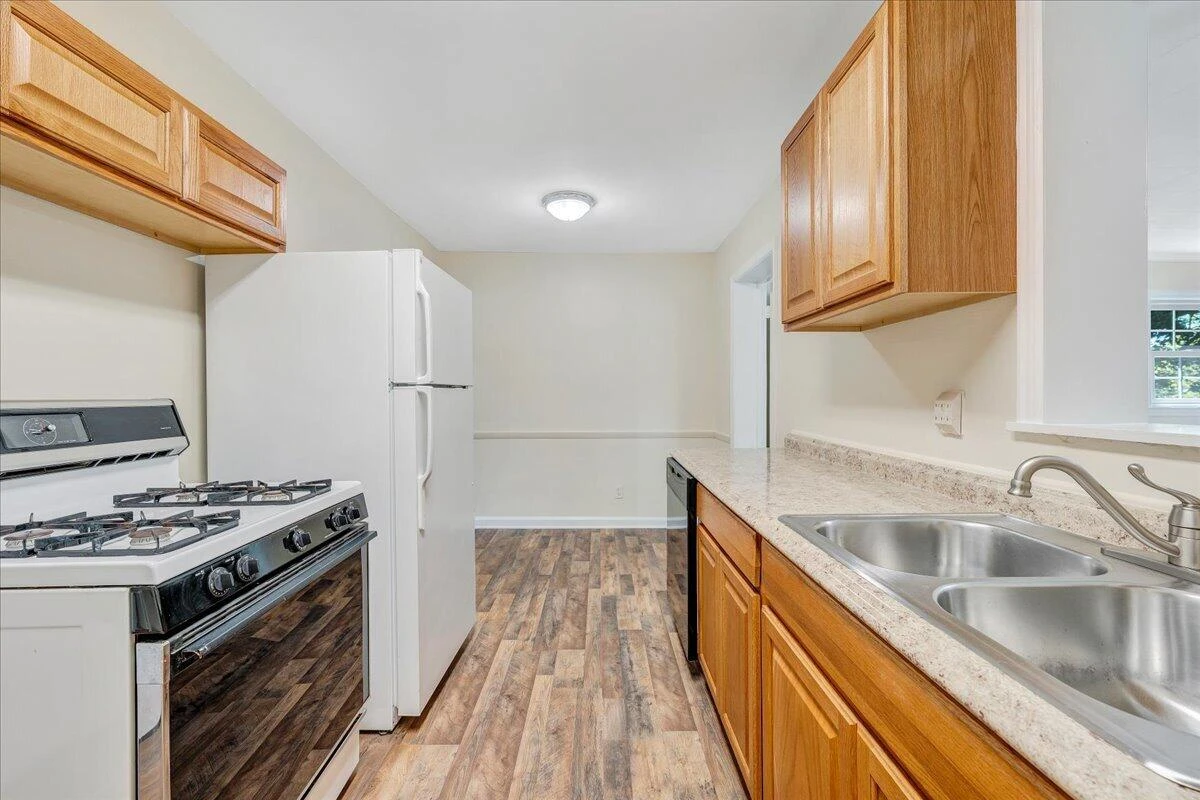 4532 Eden DR - Photo 10