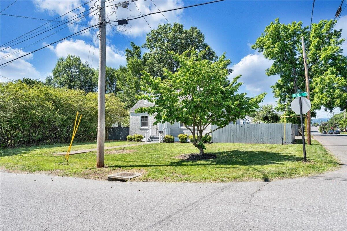 4532 Eden DR - Photo 37