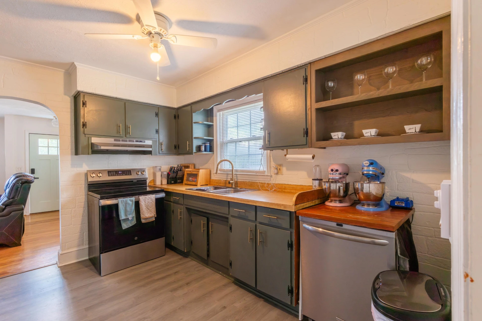 60 Whitten ST - Photo 17