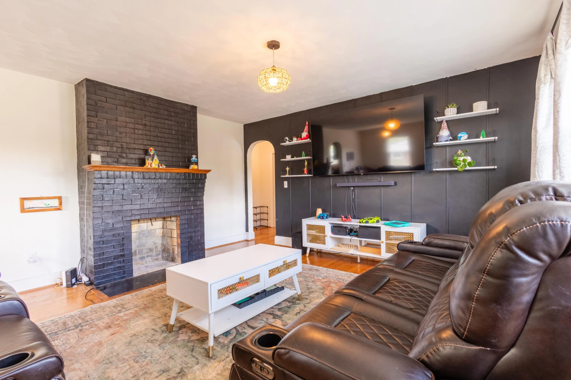 60 Whitten ST - Photo 4