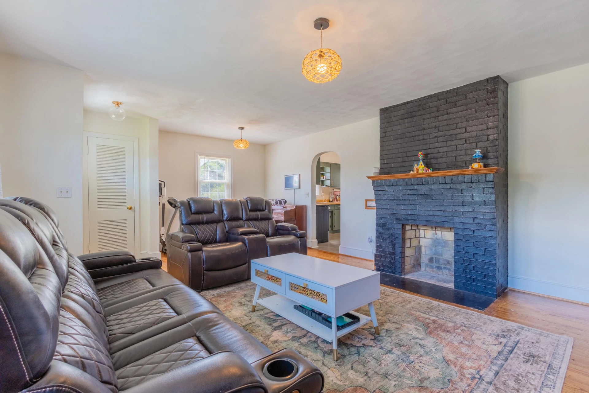 60 Whitten ST - Photo 5