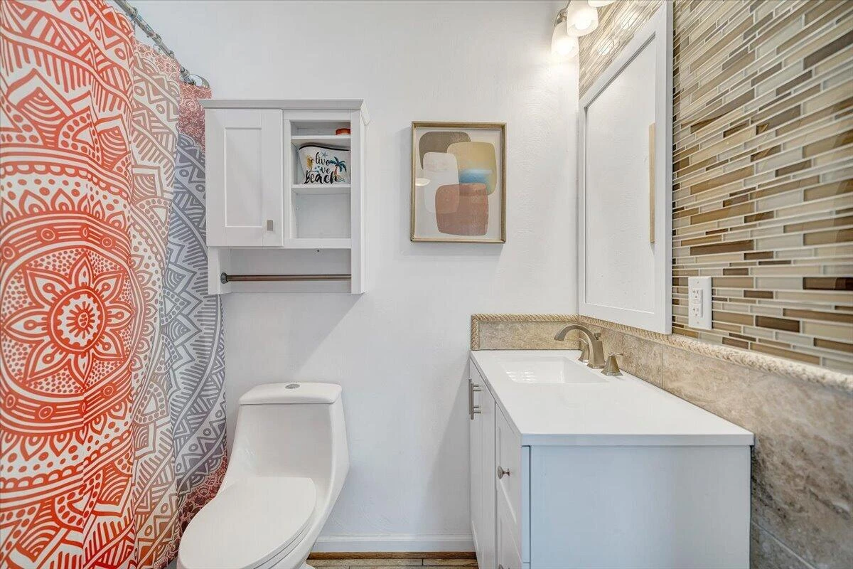 4711 Surrey AVE - Photo 14