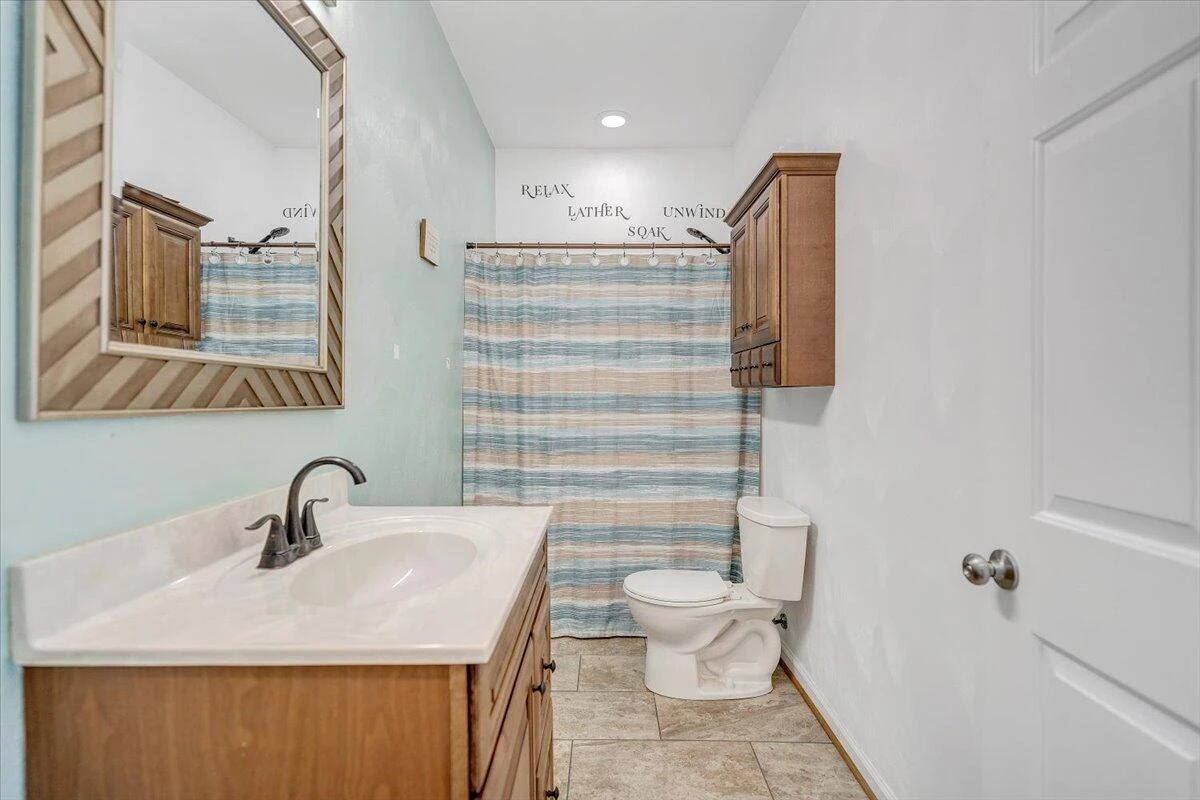 4711 Surrey AVE - Photo 16