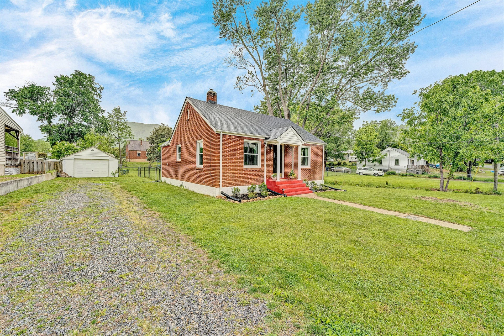 1119 Gearhart RD - Photo 24