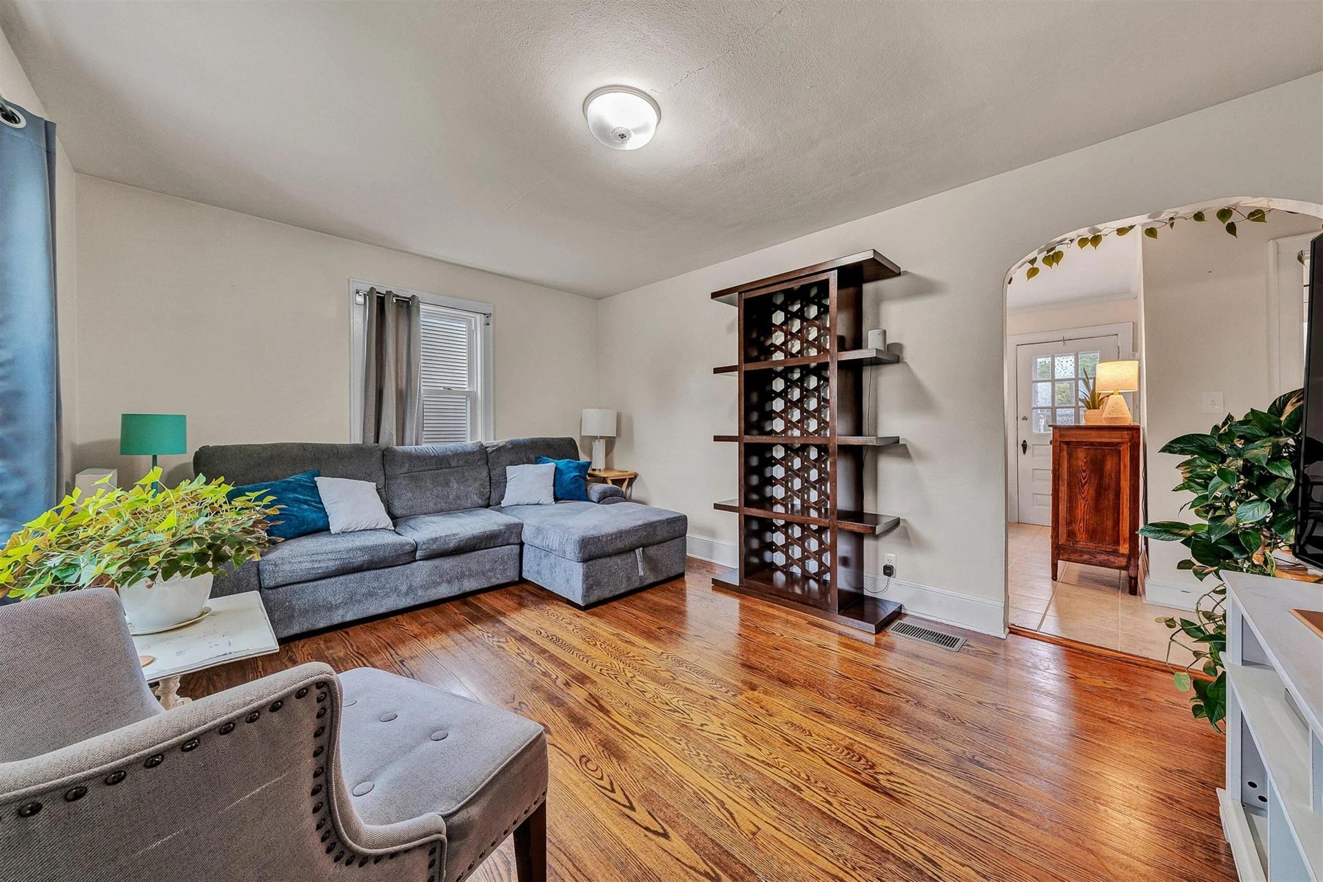 1119 Gearhart RD - Photo 6