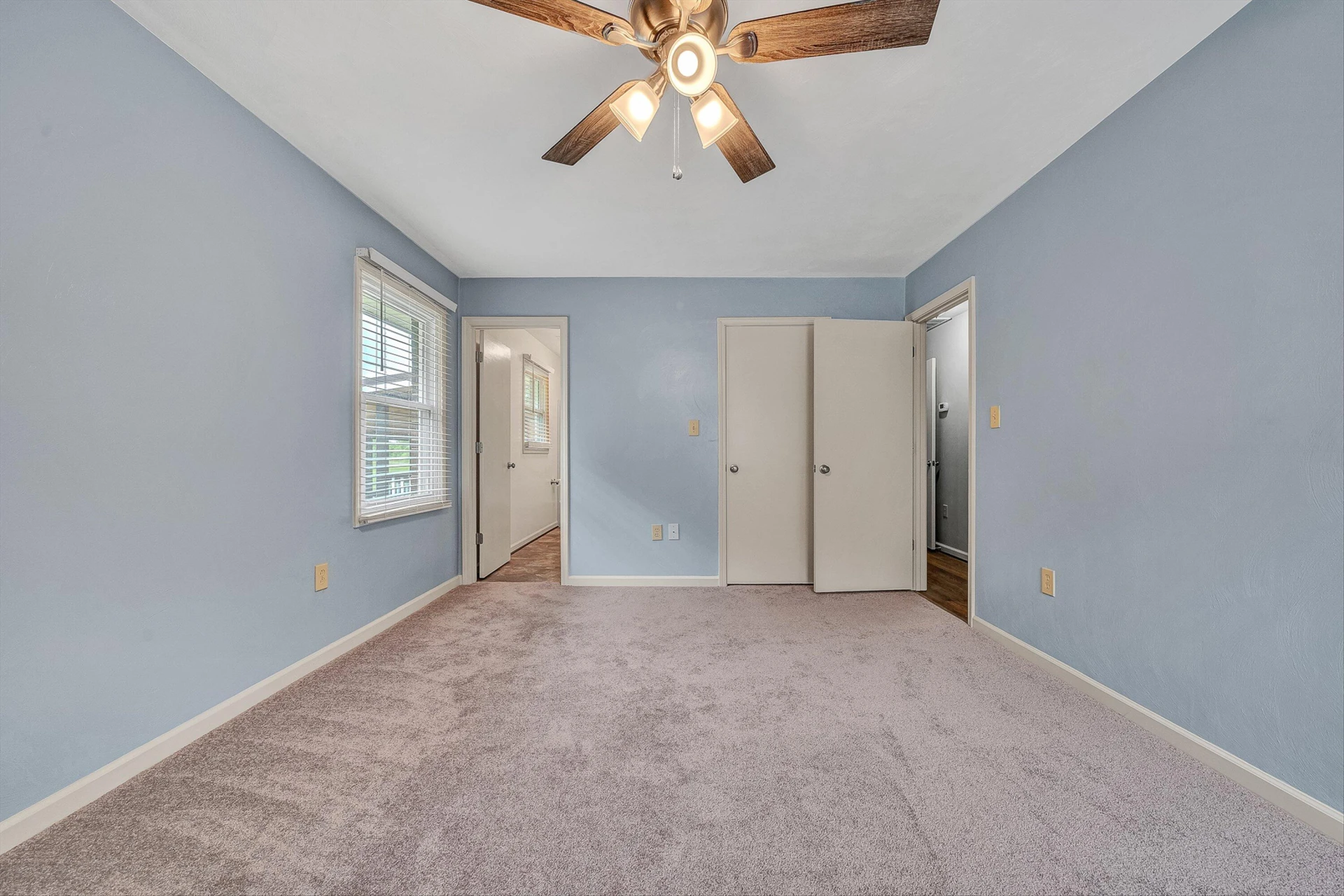 698 Hummingbird LN - Photo 22