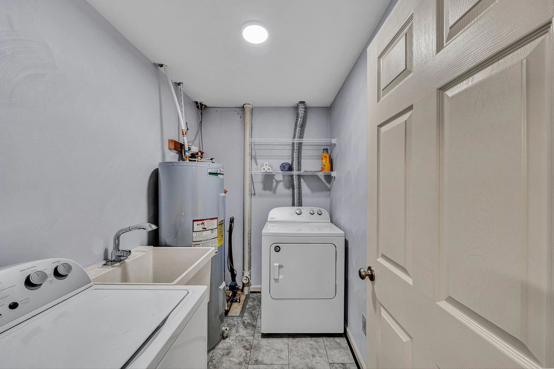 698 Hummingbird LN - Photo 32