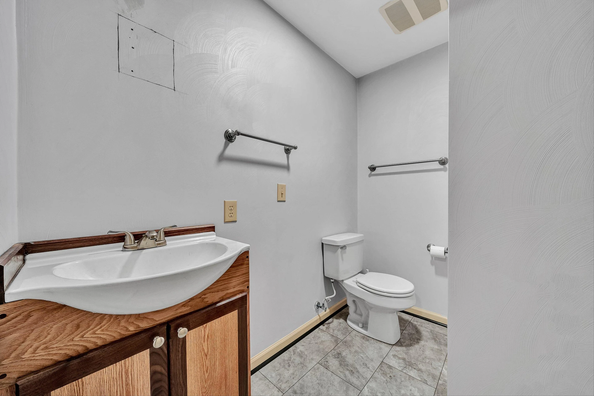 698 Hummingbird LN - Photo 33