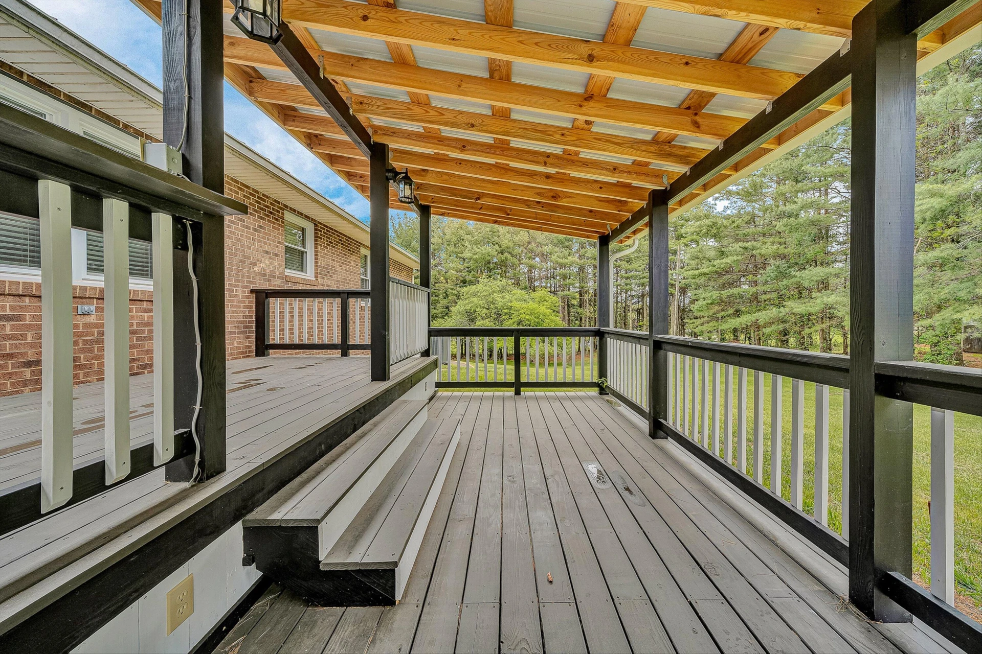698 Hummingbird LN - Photo 39
