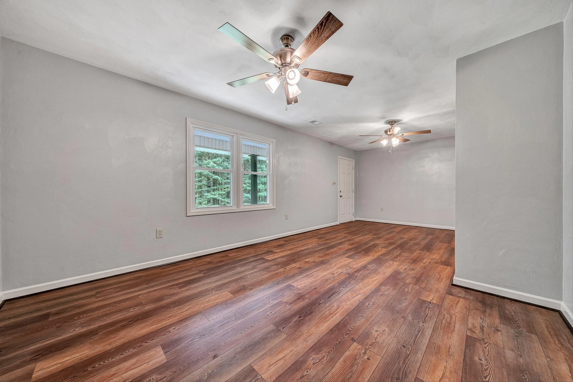 698 Hummingbird LN - Photo 6
