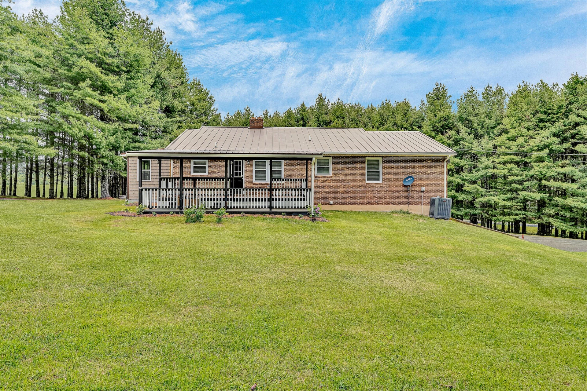 698 Hummingbird LN - Photo 44