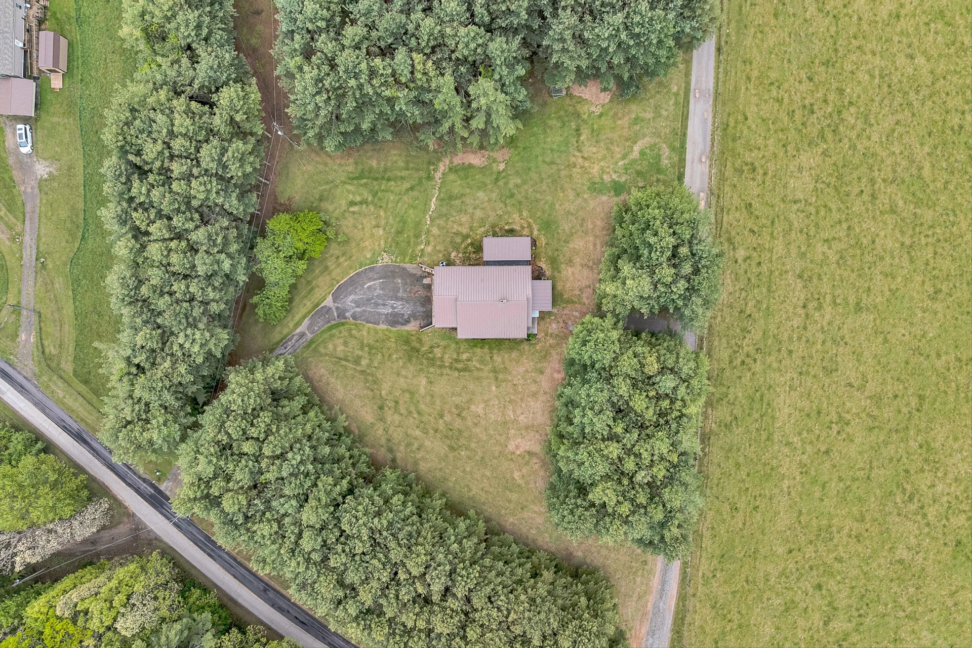 698 Hummingbird LN - Photo 49