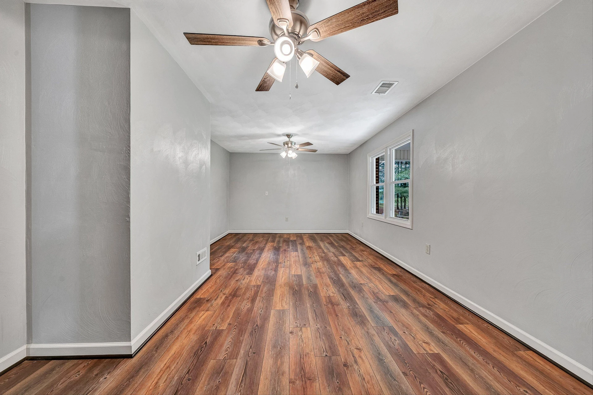 698 Hummingbird LN - Photo 8