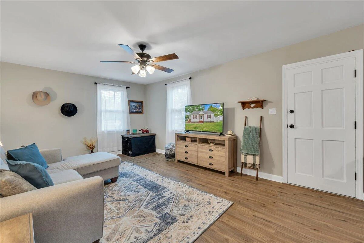 607 Kessler Mill RD - Photo 5