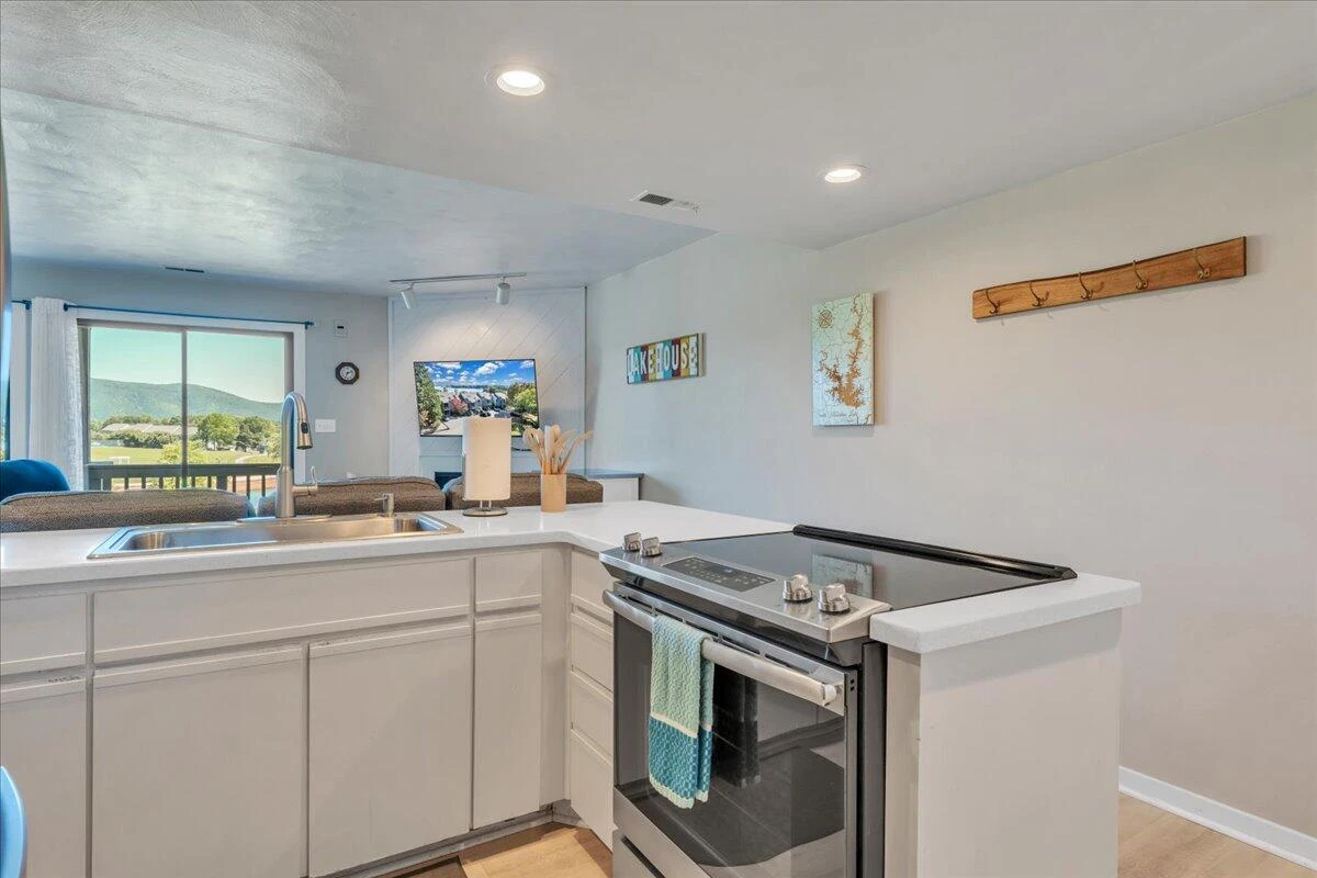 120 Sailors Cove DR #UNIT 1308 - Photo 11