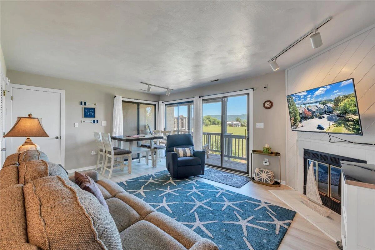 120 Sailors Cove DR #UNIT 1308 - Photo 3