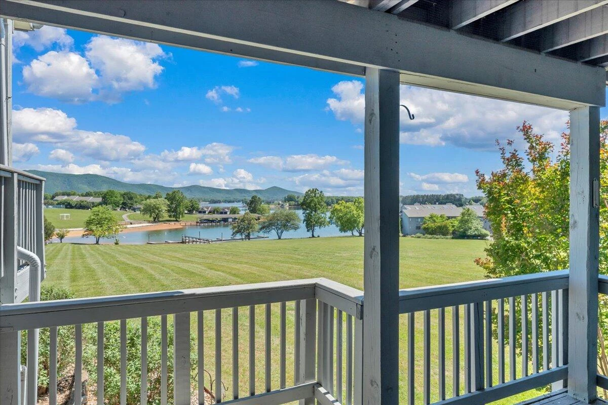 120 Sailors Cove DR #UNIT 1308 - Photo 32