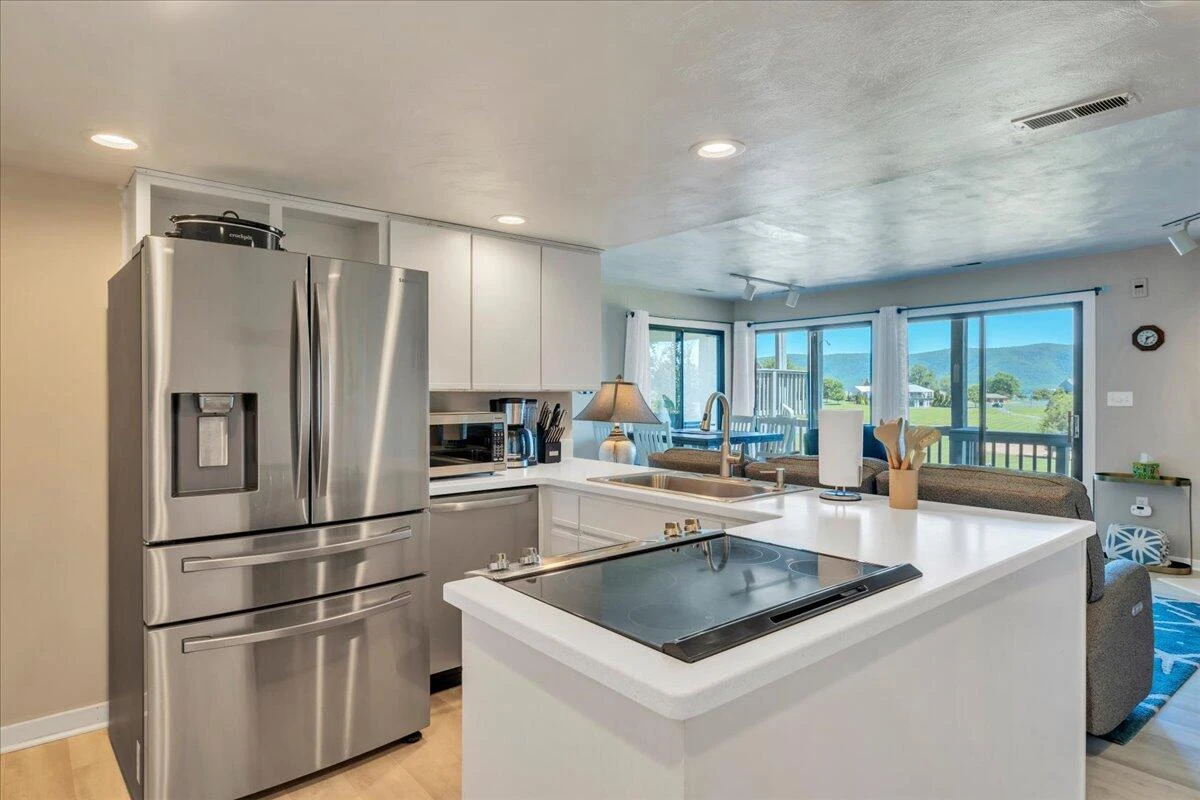 120 Sailors Cove DR #UNIT 1308 - Photo 8