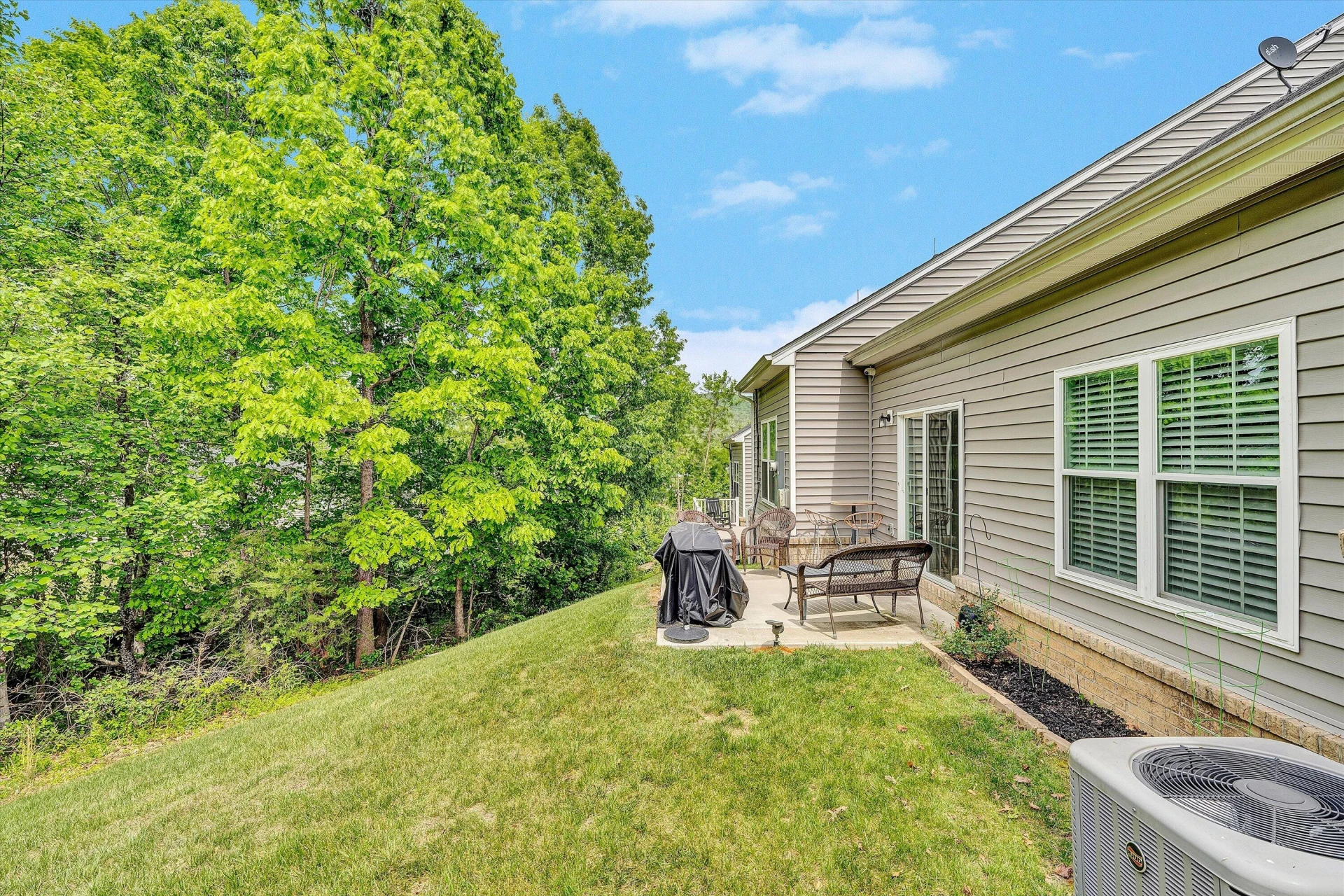 22 Carrington CT - Photo 28