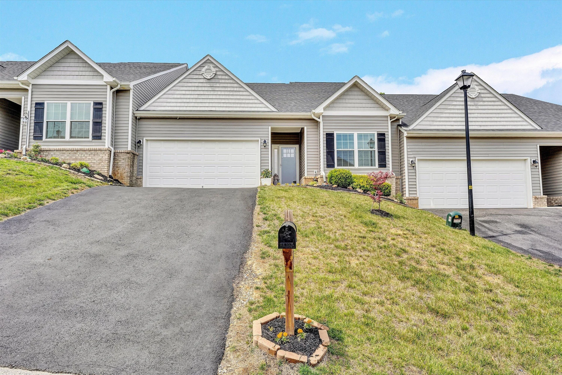 22 Carrington CT - Photo 31