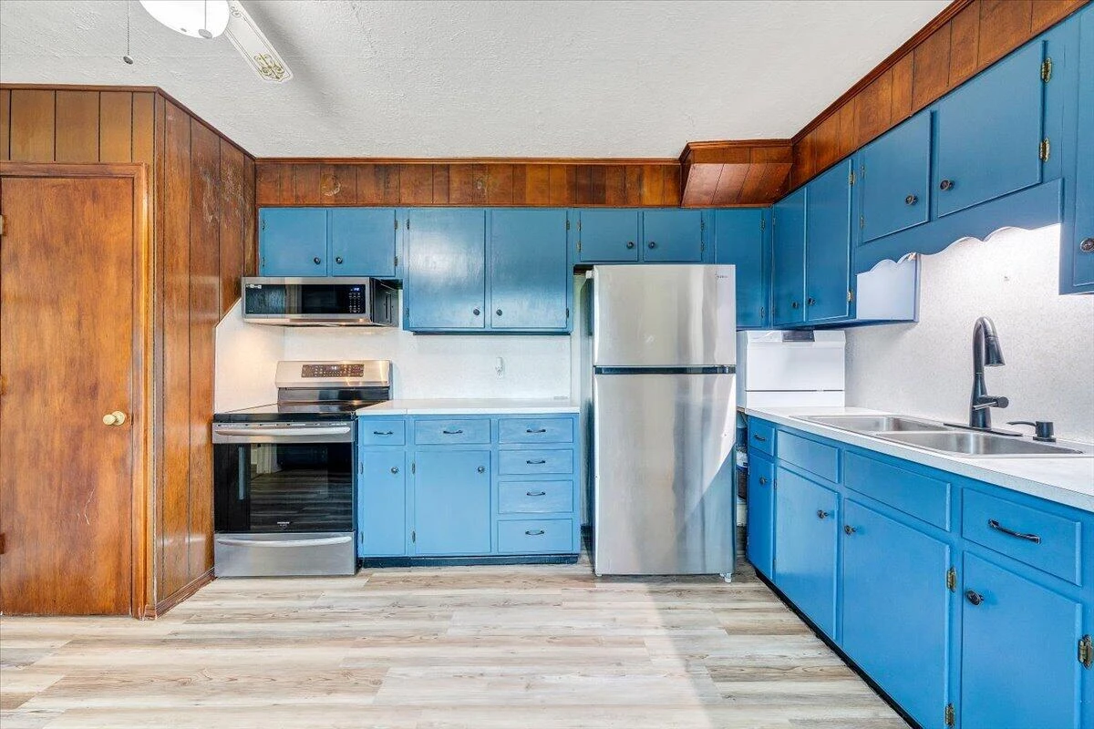 1384 Thaxton Mountain RD - Photo 20
